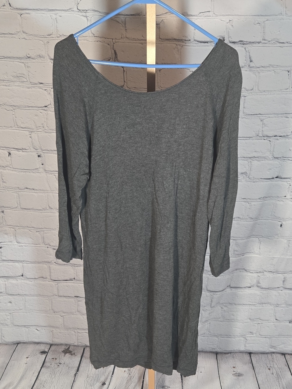 bobeau Long Sleeve Scoop Neck Dress in Gray